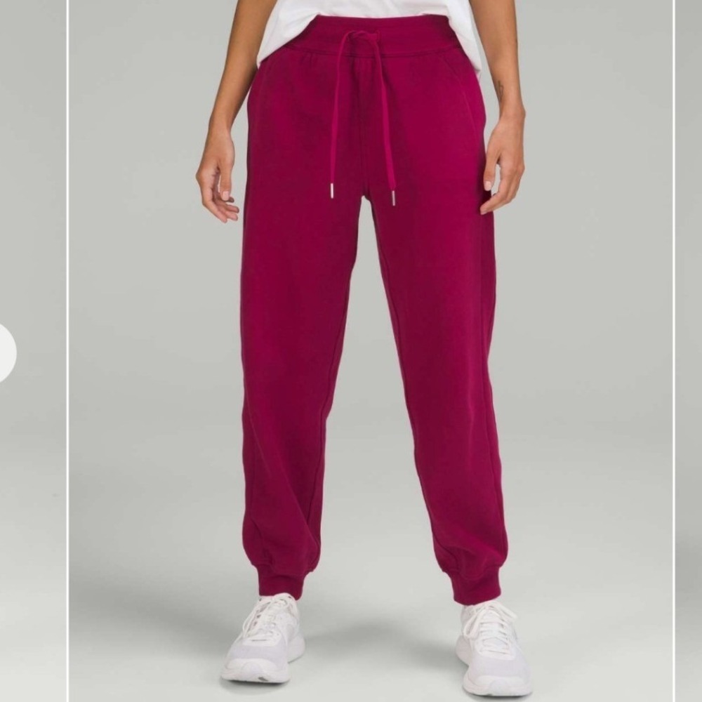 Lululemon Scuba Relaxed-Fit High-Rise Jogger 2 Pomegranate Pink W5CV9S